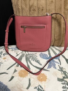 🌹♠️NWT Kate Spade Leila Top Zip Leather Crossbody Pomegranate Pink $340♠️🌹